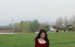 撕开奶罩揉吮奶头A片久久下载